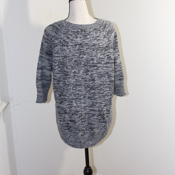 Express, 3/4 length sleeve sweater - Picture 4 of 7